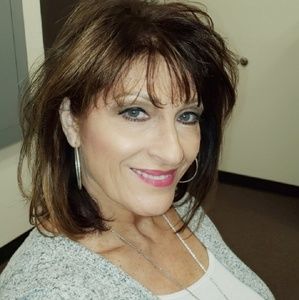 Meet your Posher, Sandy